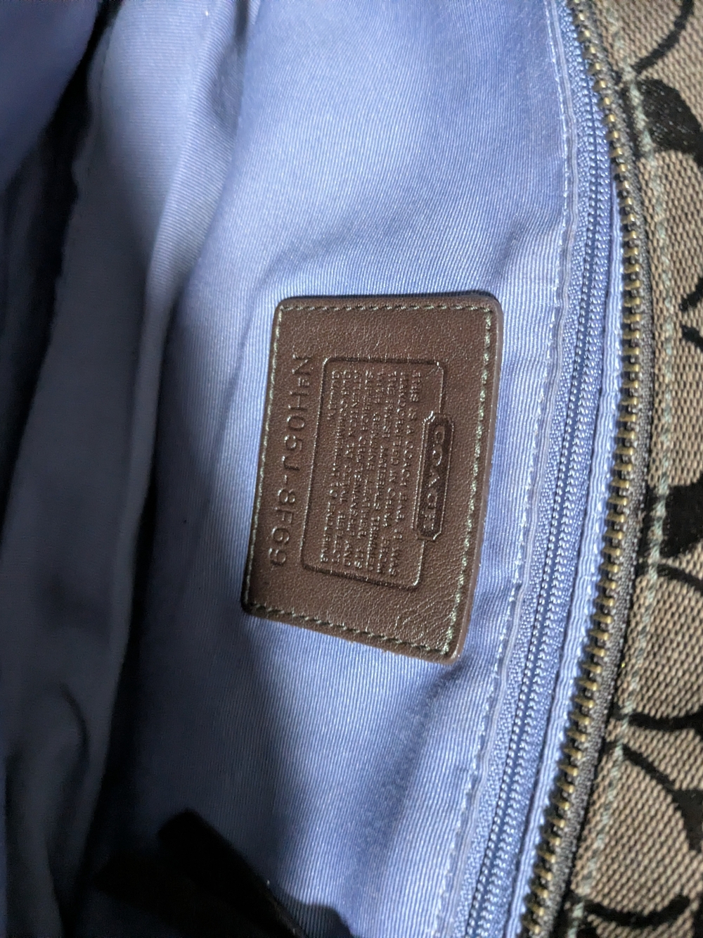 VINTAGE COACH Patchwork Signature Tote in Brown & Gold - Picture 3 of 3